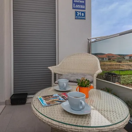 Διαμέρισμα Lorena *