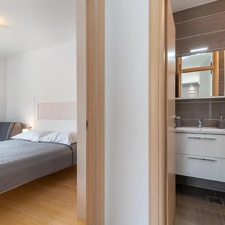 Lorena Apartamento *