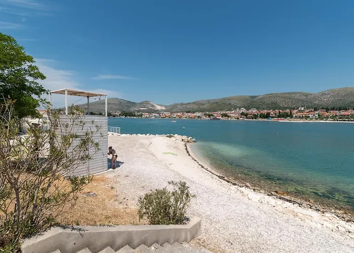 Lorena * Τρογκίρ